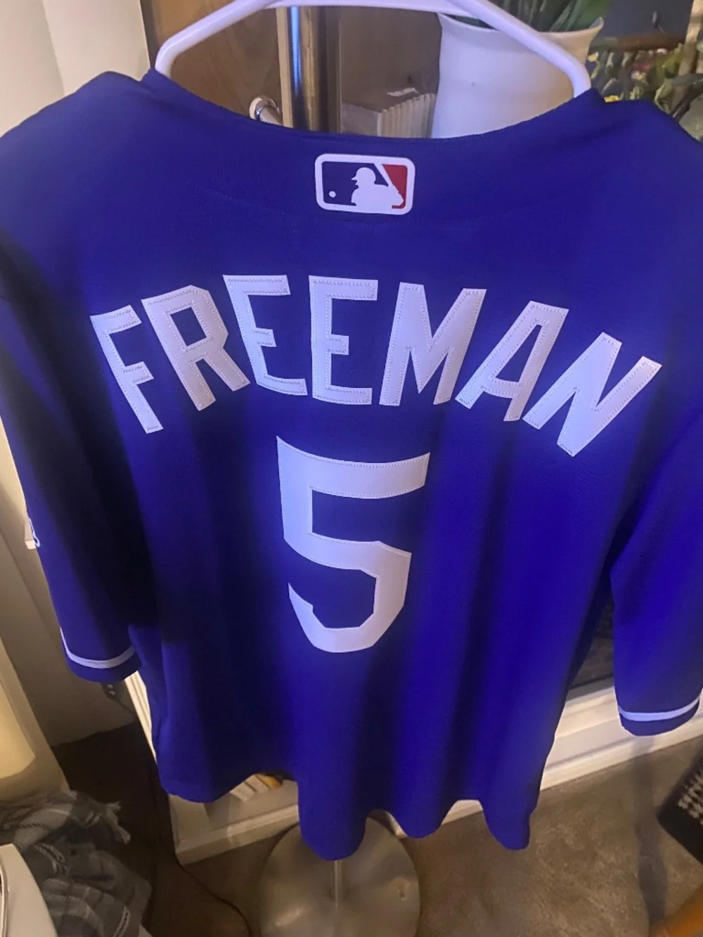 Brand new authentic Nike alternate royal blue Freddy freeman jersey men’s size S